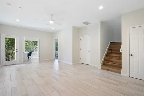 $699,000 | 5507 Oakwood Cove, Unit A2, Austin, TX 78731