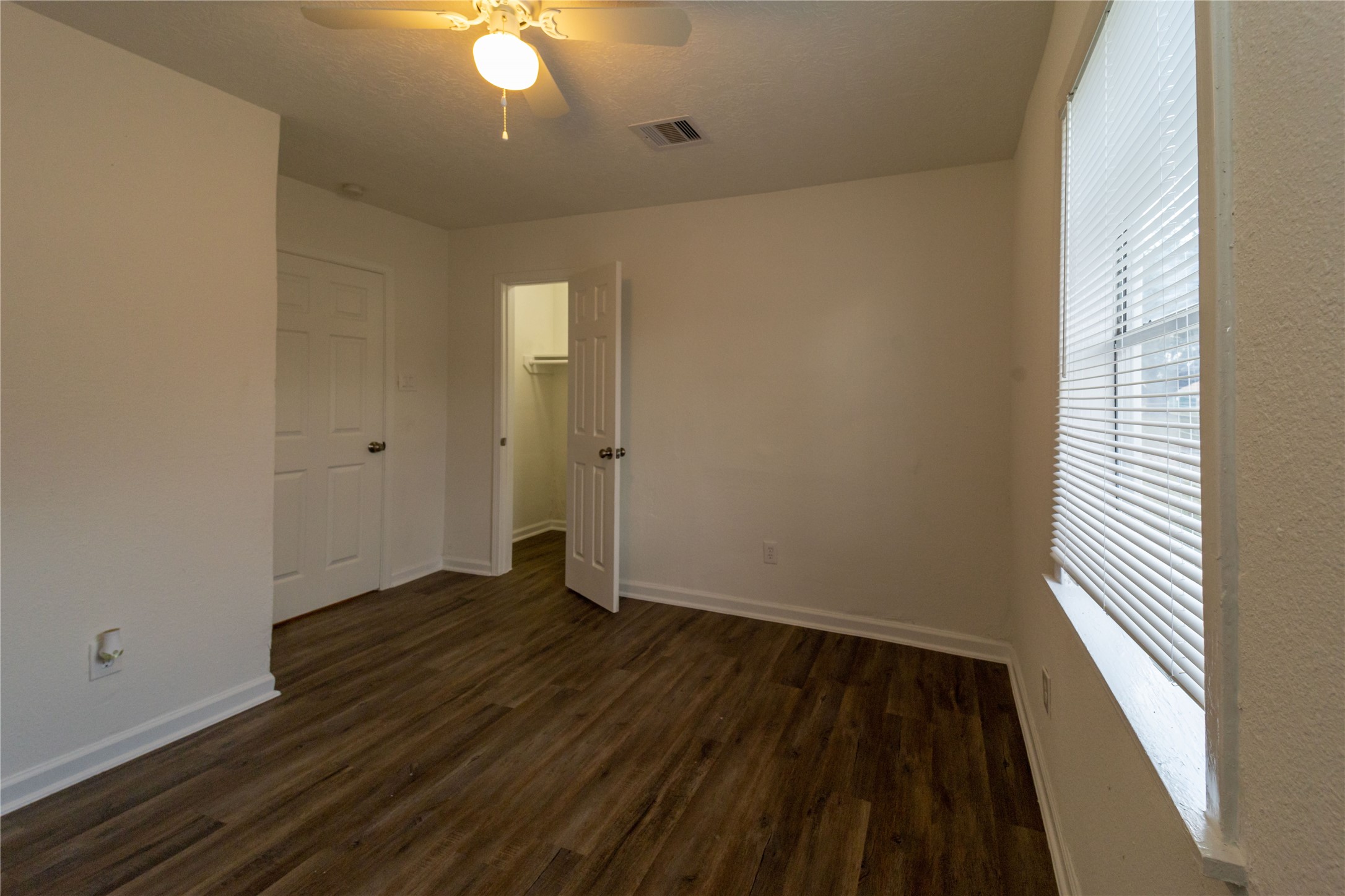 507 West Decatur Avenue Orange, TX 77630 - Photo 15 of 31