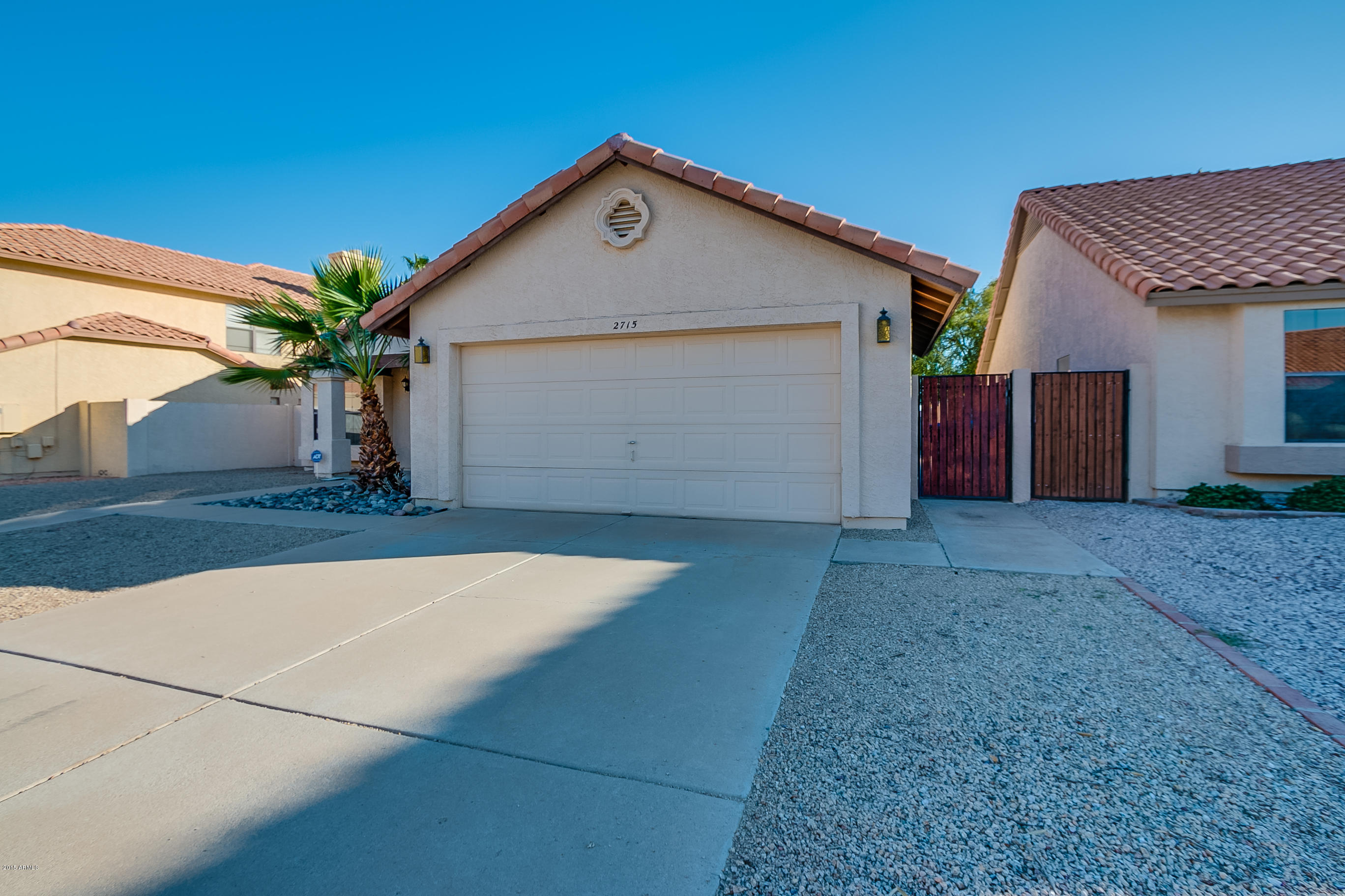 2715 East Rockledge Road Phoenix, AZ 85048 - Photo 3 of 39 Rockledge-003