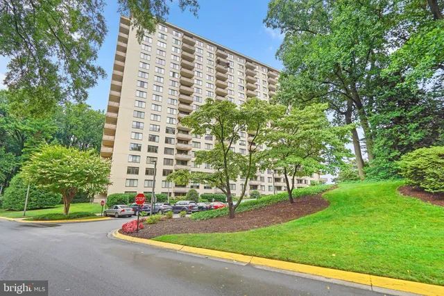 $1,600 | 5225 Pooks Hill Road, Unit 1014S, Bethesda, MD 20814