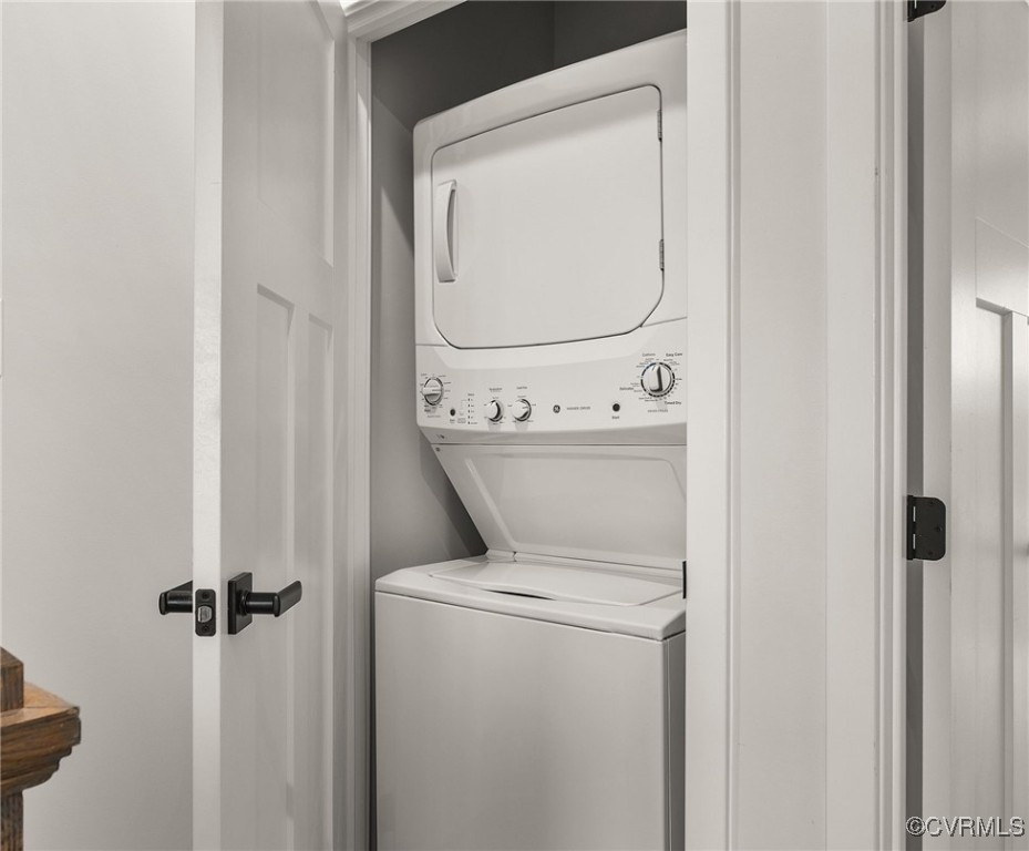 1321 Ewing Pk Loop Midlothian, VA 23113 - Photo 29 of 30 a utility room with dryer and washer
