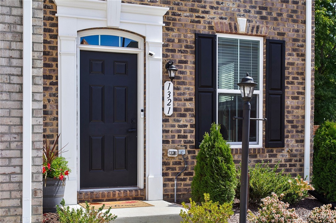 1321 Ewing Pk Loop Midlothian, VA 23113 - Photo 4 of 30