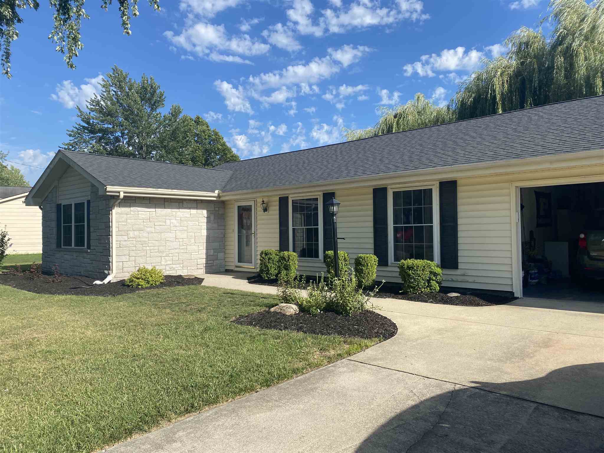 910 Yorktown Road Decatur, IN 46733 - Photo 1 of 11