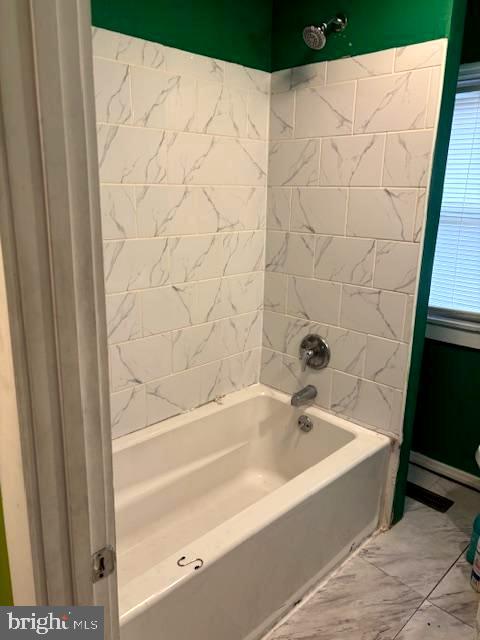 1350 South Merrimac Road Camden, NJ 08104 - Photo 15 of 26 Bathroom-Upper