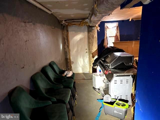 1350 South Merrimac Road Camden, NJ 08104 - Photo 25 of 26 Basement Entry Backdoor