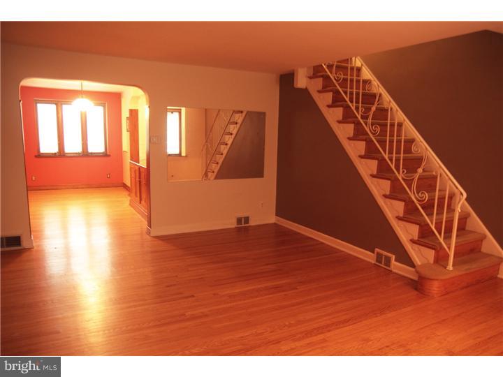 7319 Sherwood Road Philadelphia, PA 19151 - Photo 2 of 12 Living Room