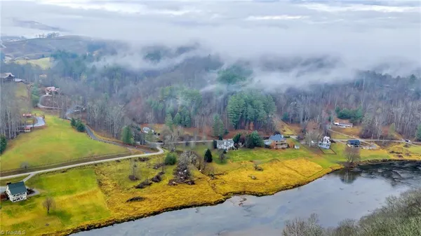 $349,900 | 7 Legra Road, Grassy Creek, NC 28631