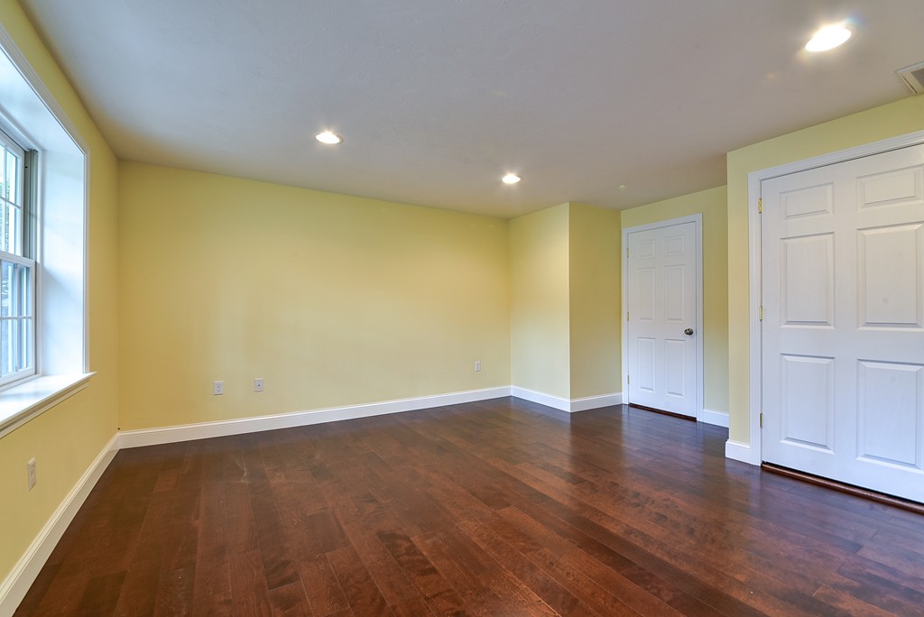 17 Carver Road Framingham, MA 01701 - Photo 12 of 29 Gallery Image 12