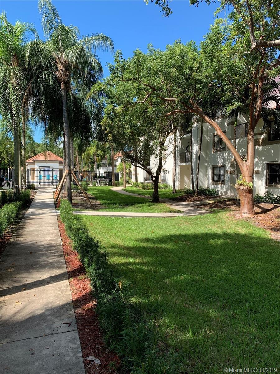 560 South Park Road, Unit 227 Hollywood, FL 33021 - Photo 18 of 29