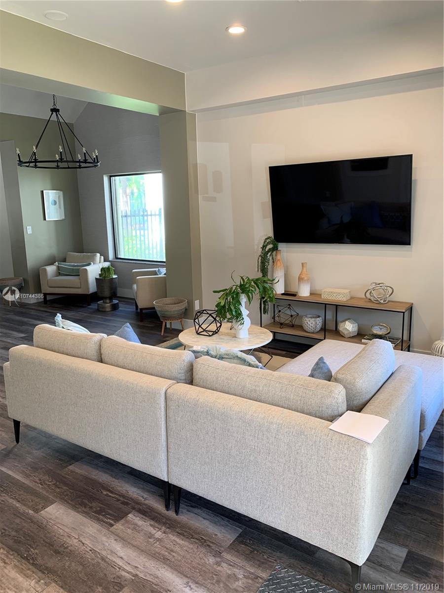560 South Park Road, Unit 227 Hollywood, FL 33021 - Photo 22 of 29