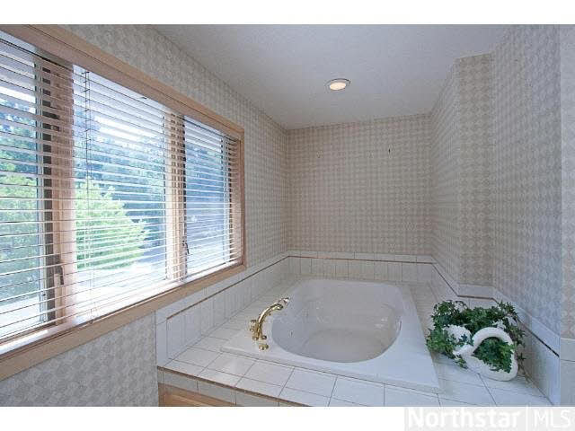 11814 Bren Road Minnetonka, MN 55343 - Photo 16 of 18