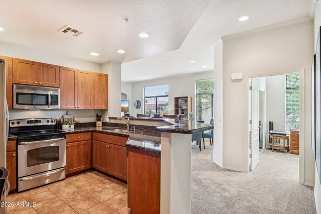 $439,000 | 11640 North Tatum Boulevard, Unit 2031, Phoenix, AZ 85028