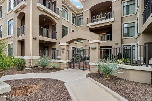 $439,000 | 11640 North Tatum Boulevard, Unit 2031, Phoenix, AZ 85028