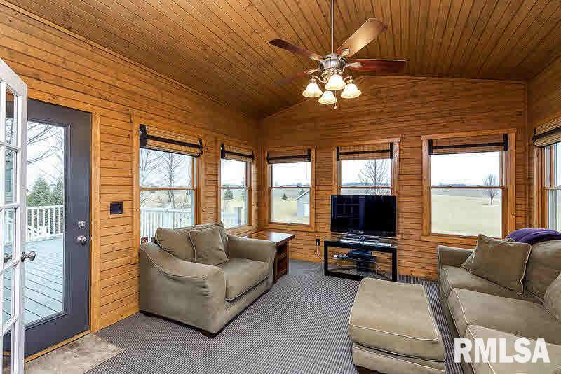 5645 Judge Road Bettendorf, IA 52722 - Photo 10 of 24 Gallery Image 10