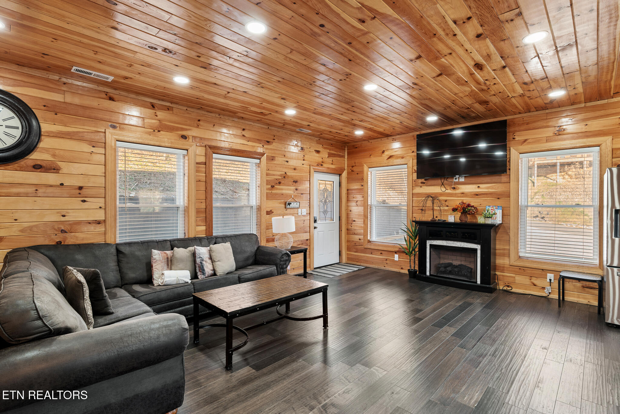 139 Water Tower Road Gatlinburg, TN 37738 - Photo 4 of 59 untitled-4