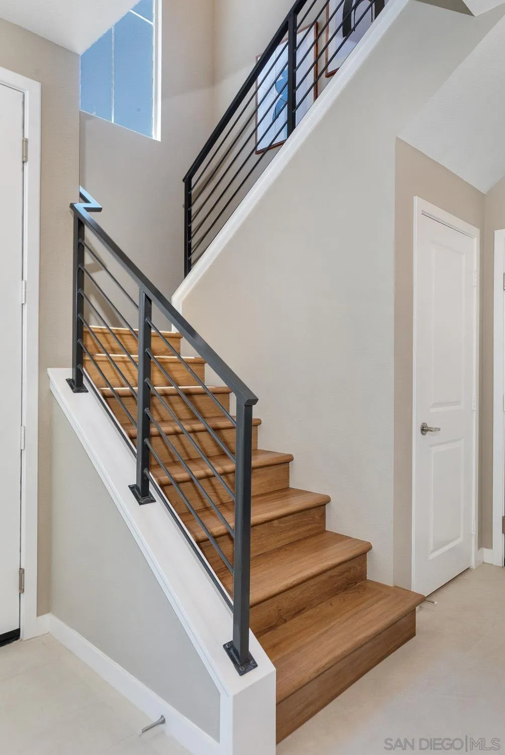 13075 Olympus Circle, Unit 1 Poway, CA 92064 - Photo 6 of 16 a view of entryway