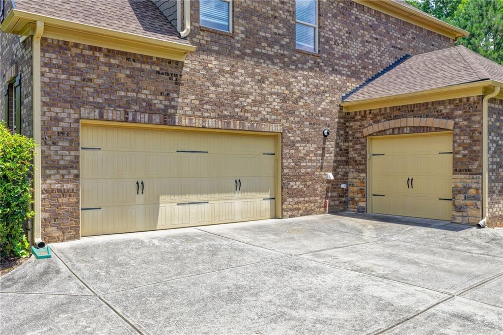 1870 Apollo Drive Suwanee, GA 30024 - Photo 4 of 62
