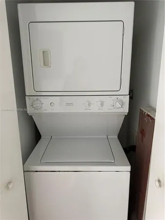 a close up view of washer and dryer