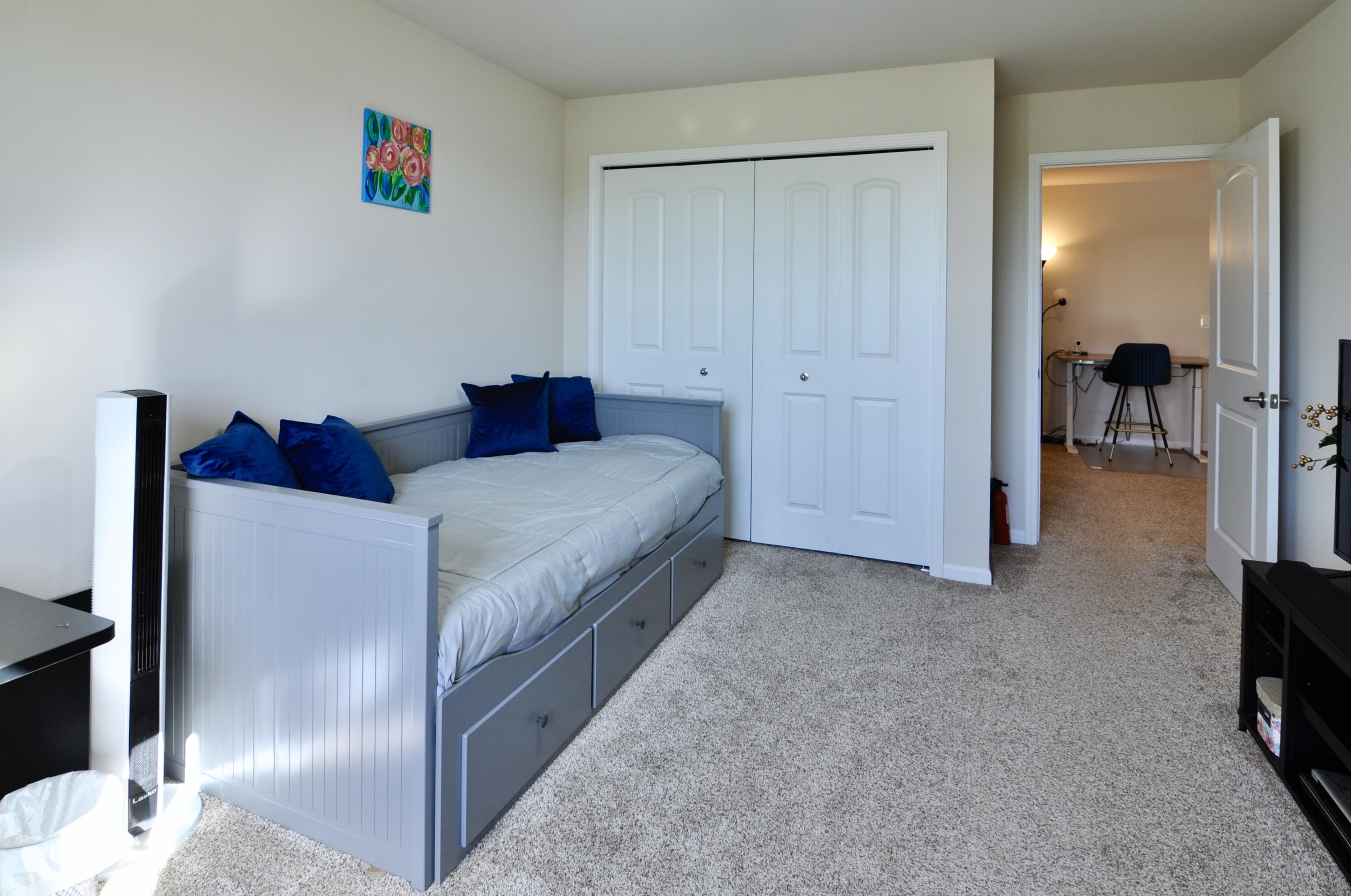 4481 Bridgeview Lane Canton, MI 48188 - Photo 43 of 59 043