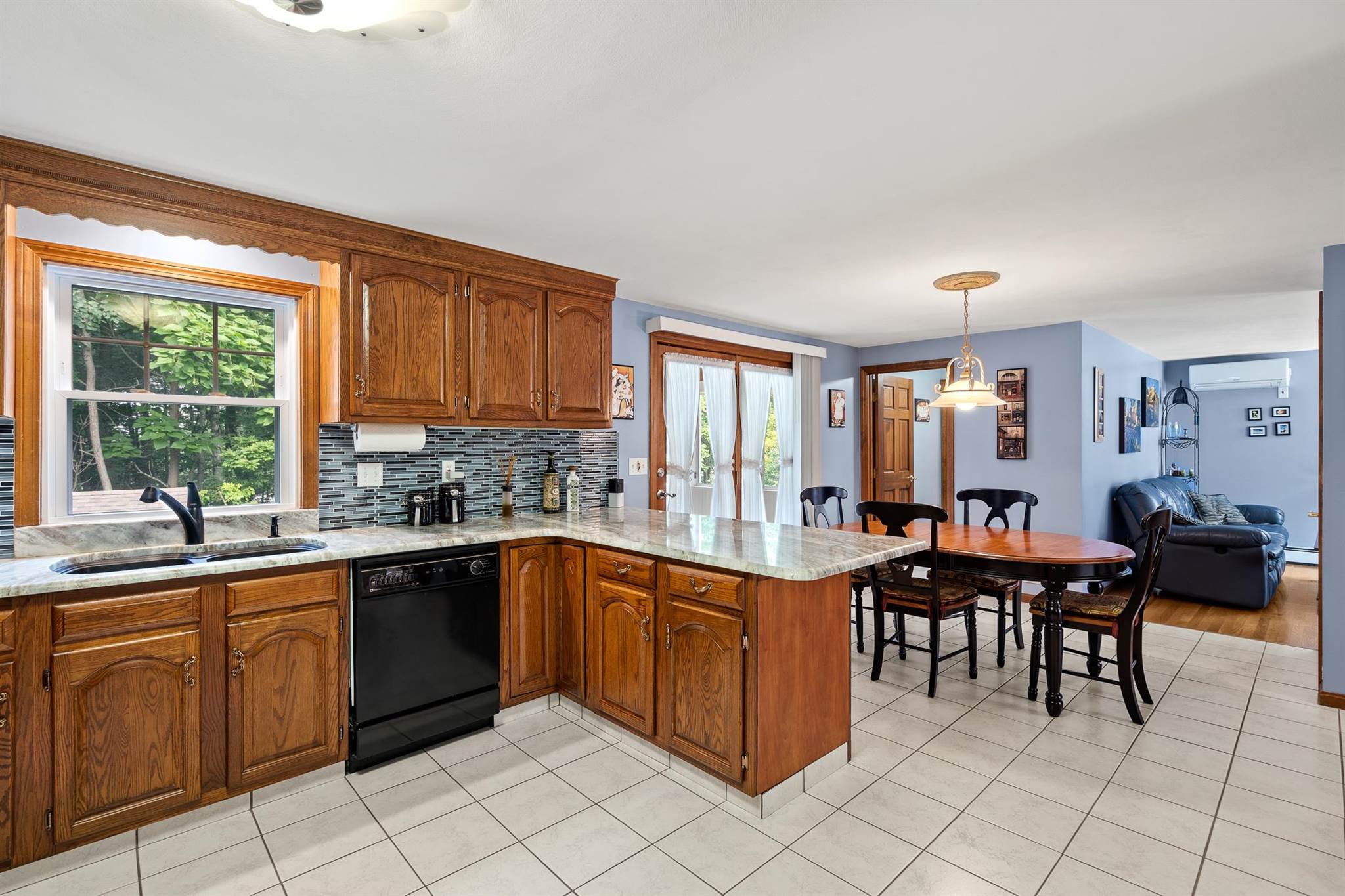13 Stanwood Road Salem, NH 03079 - Photo 8 of 36