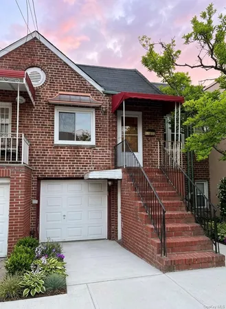 $818,000 | 59-32 164th Street | Queensboro Hill