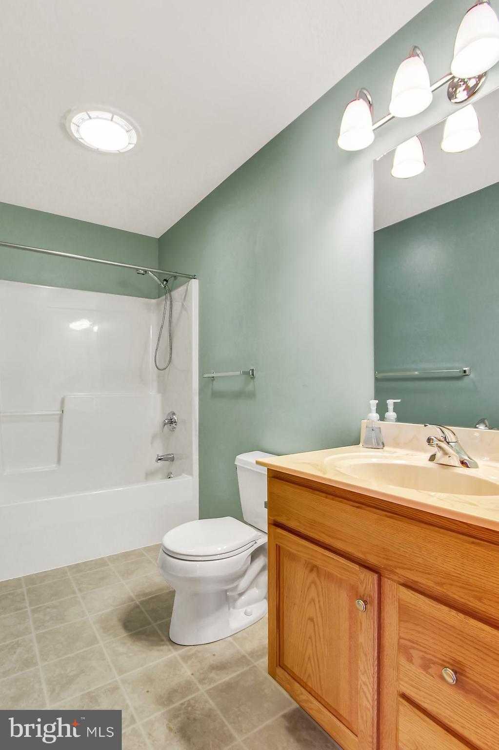1170 Saddleback Road York, PA 17408 - Photo 18 of 31 2nd Full Bathroom w/ Tub and Shower & Vinyl Floor