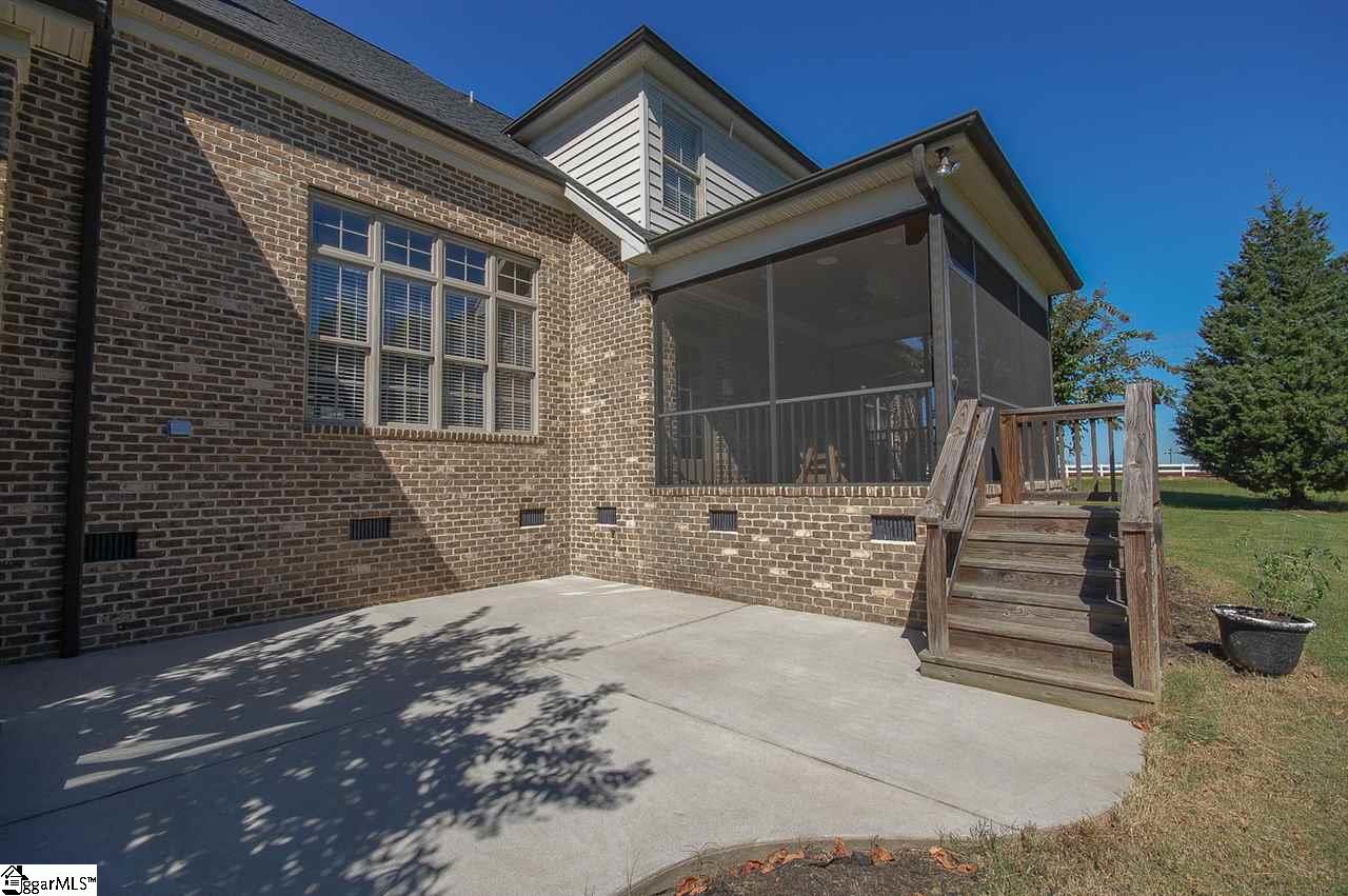 538 Carolee Way Greer, SC 29651 - Photo 4 of 36 Gallery Image 4
