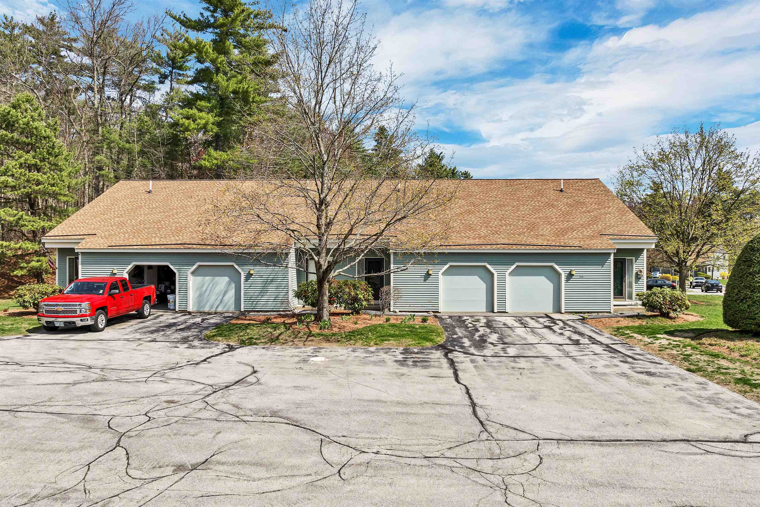 155 Indian Rock Road Merrimack, NH 03054 - Photo 4 of 48