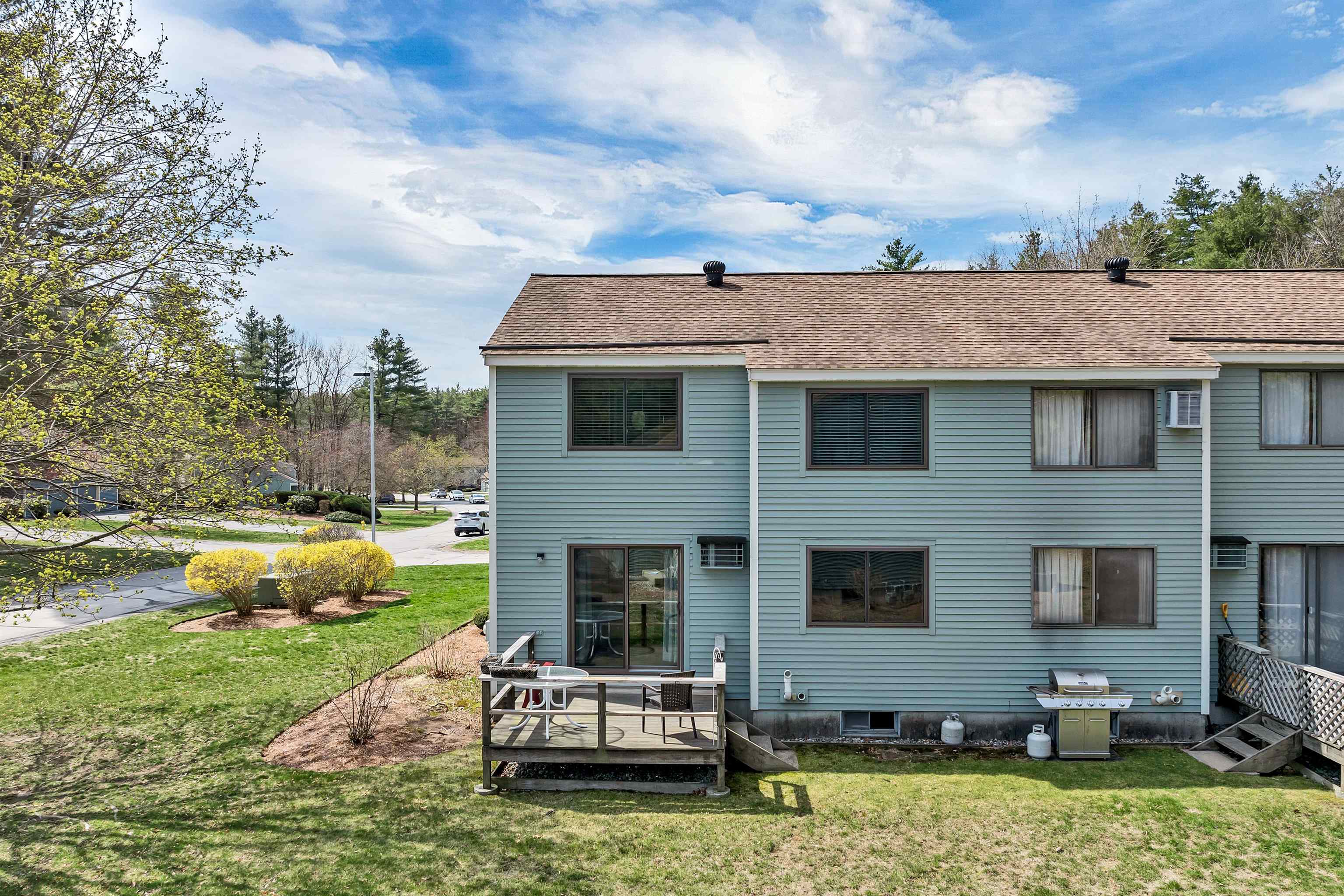 155 Indian Rock Road Merrimack, NH 03054 - Photo 5 of 48