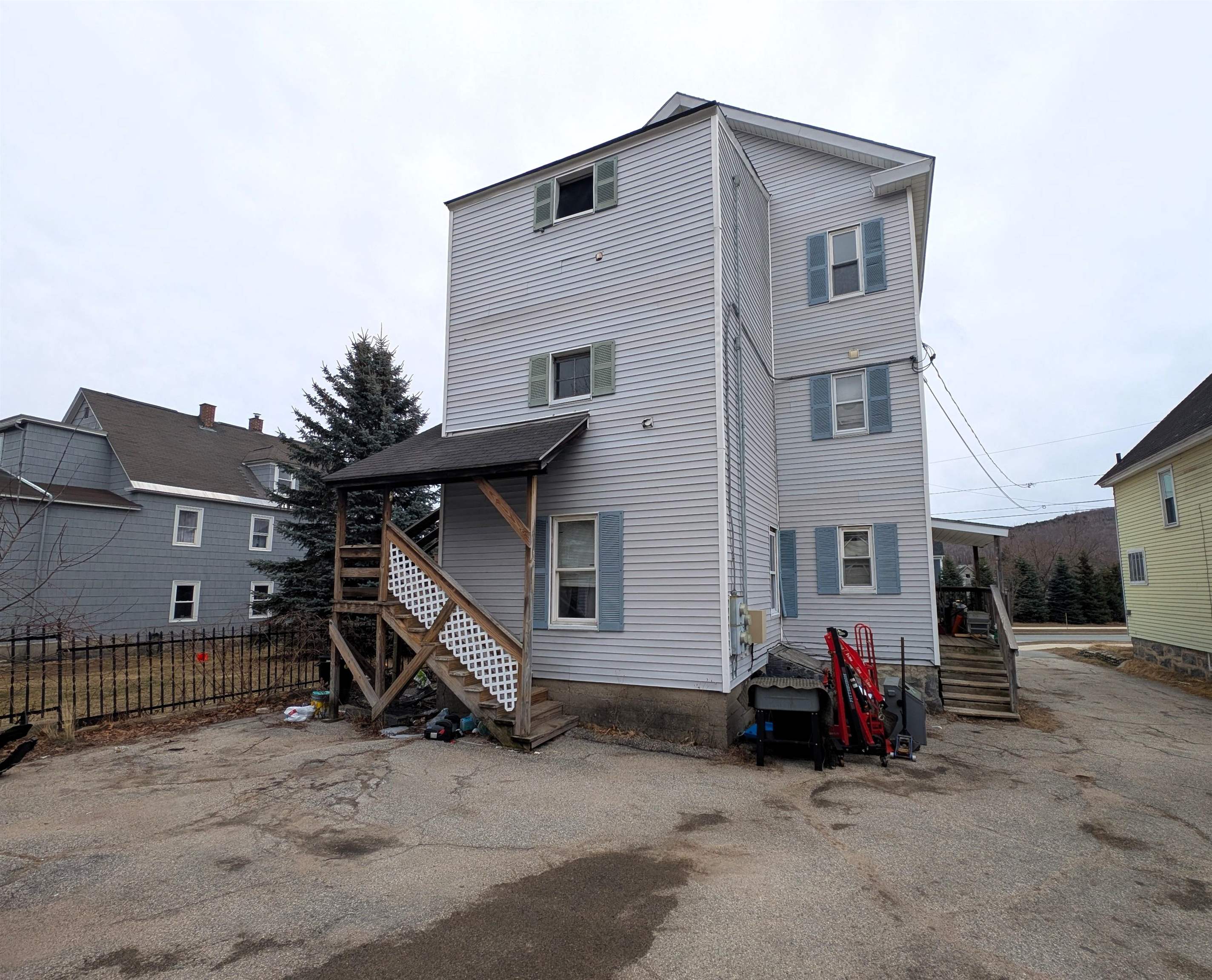 25 Wight Street Berlin, NH 03570 - Photo 3 of 19