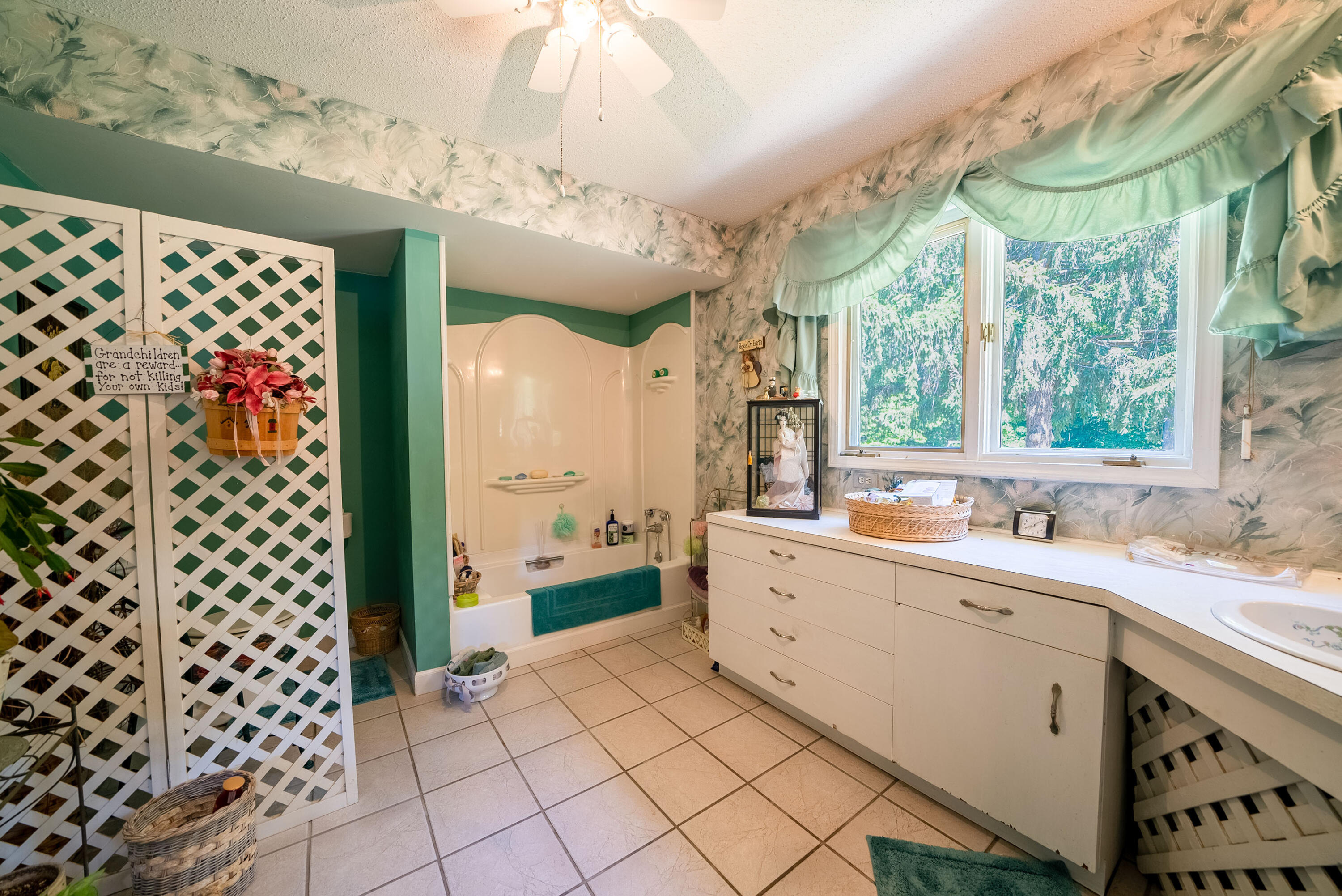 480 North Peterson Road Muskegon, MI 49445 - Photo 25 of 33 27. Bathroom 2-1