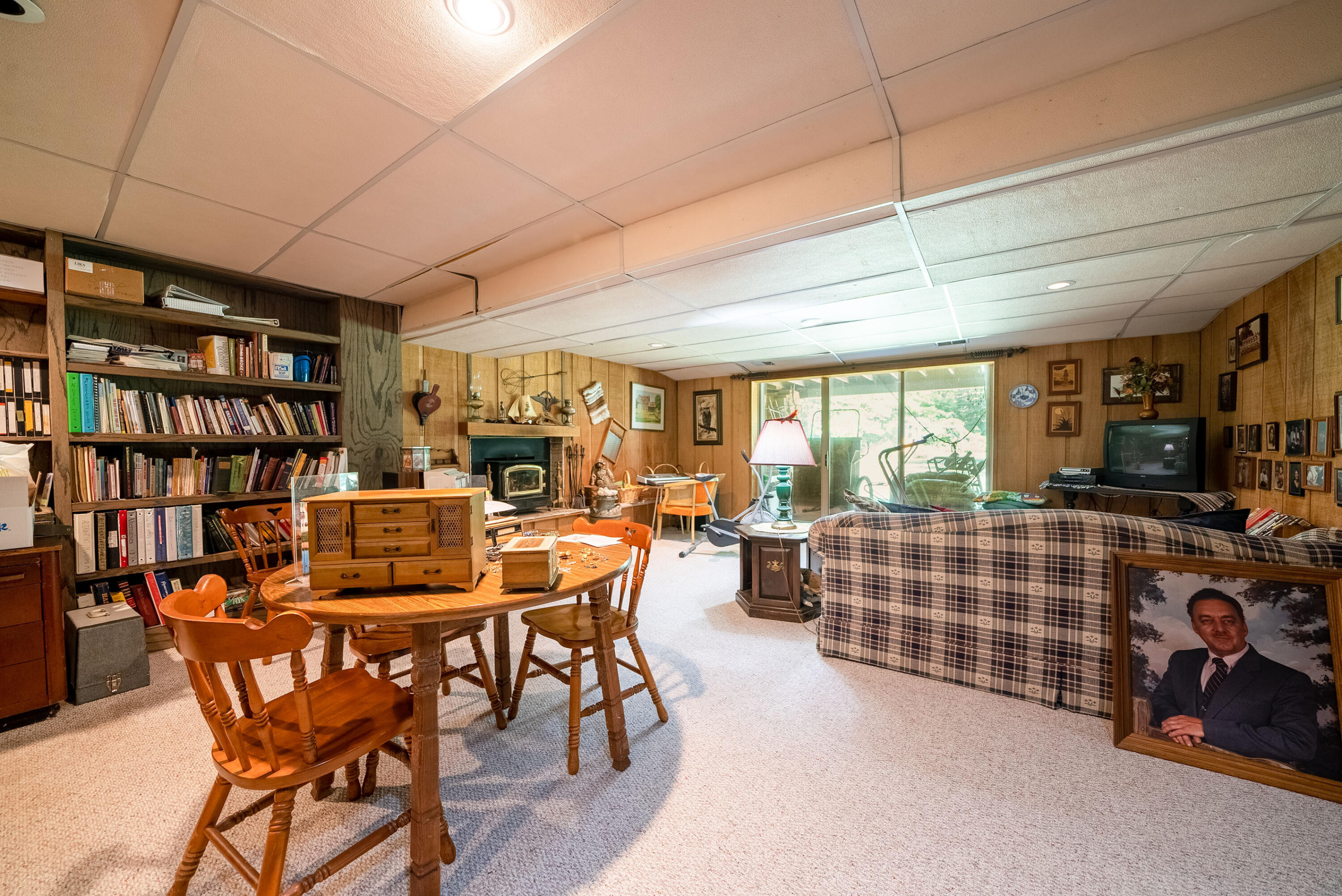 480 North Peterson Road Muskegon, MI 49445 - Photo 27 of 33 29. Basement Living Room 1