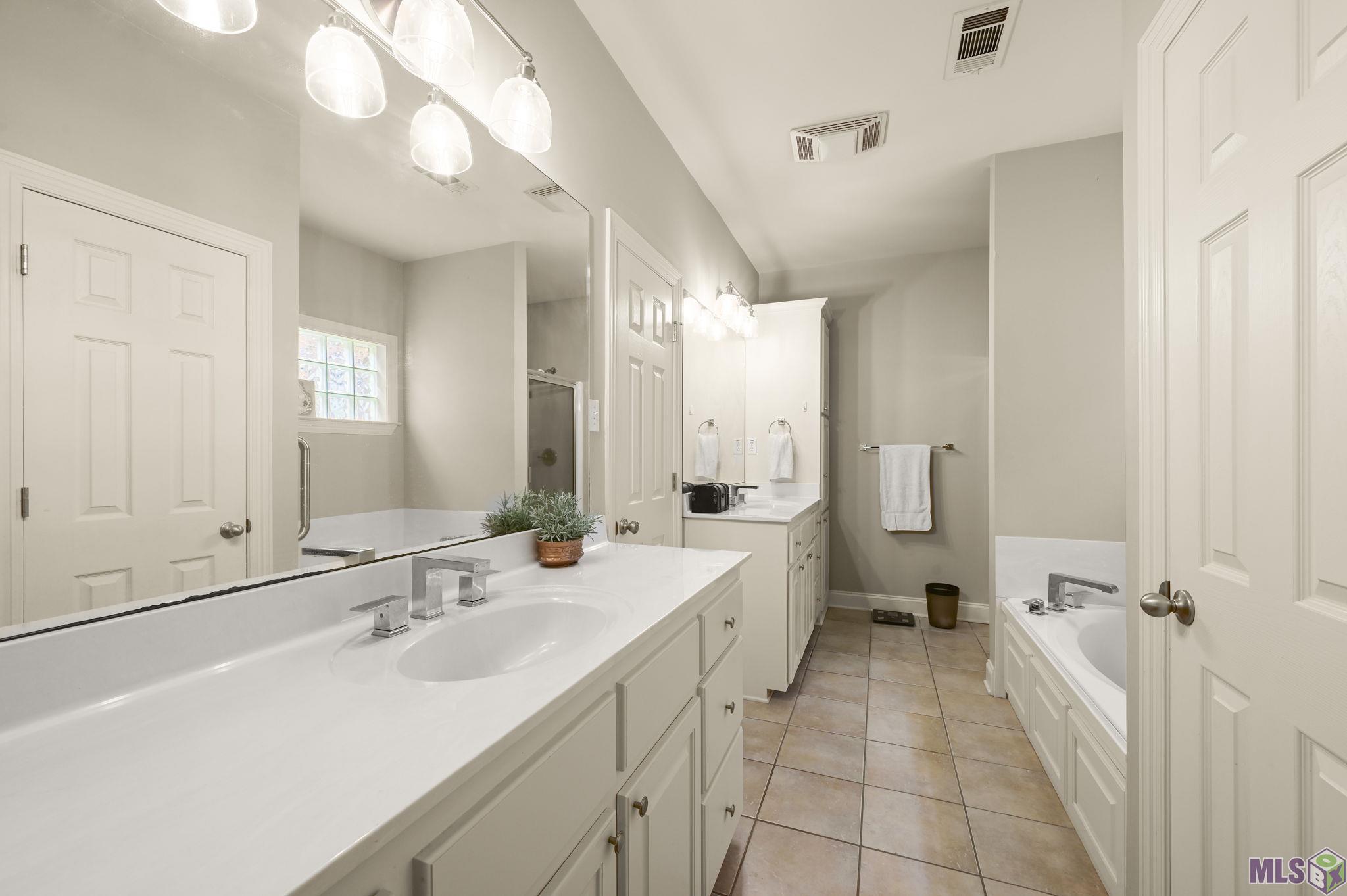10837 Woodleaf Avenue Baton Rouge, LA 70816 - Photo 14 of 27