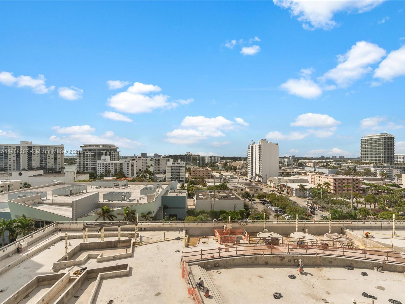 6899 Collins Avenue, Unit 1010 Miami Beach, FL 33141 - Photo 26 of 37 a view of a city