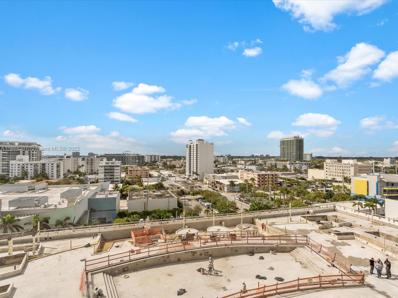 6899 Collins Avenue, Unit 1010 Miami Beach, FL 33141 - Photo 27 of 37 a city view with lot of ocean