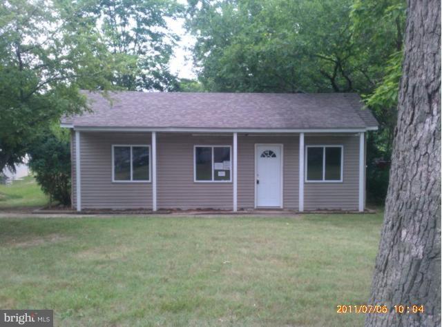 741 Powhatan Beach Road Pasadena, MD 21122 - Photo 1 of 1 Exterior (Front)
