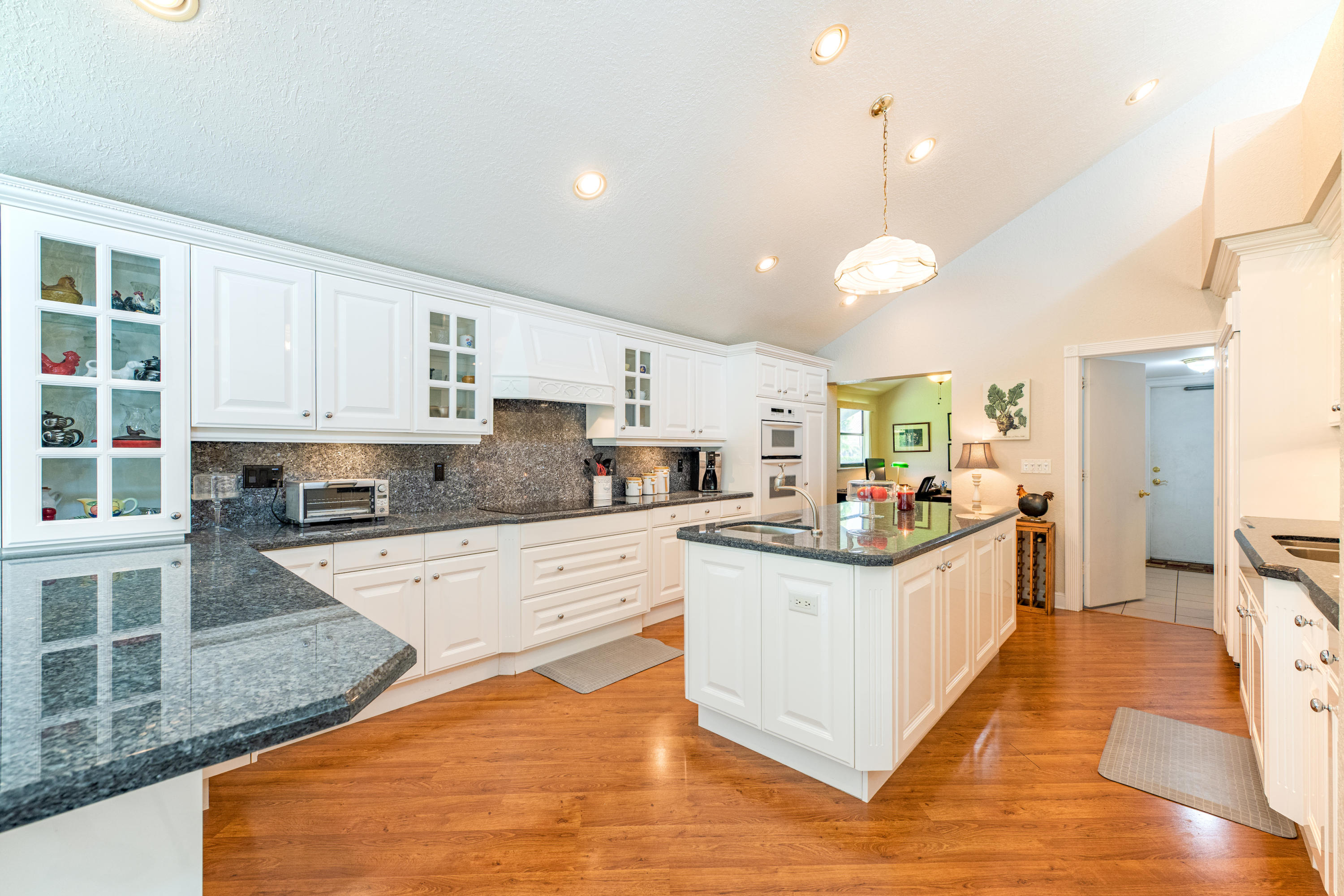 268 Northwest 64th Street Boca Raton, FL 33487 - Photo 3 of 40 Kitchen-1