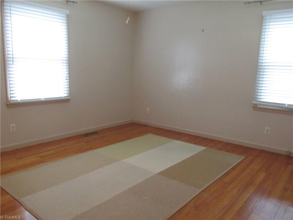 2303 Dover Place High Point, NC 27265 - Photo 11 of 17 Gallery Image 11