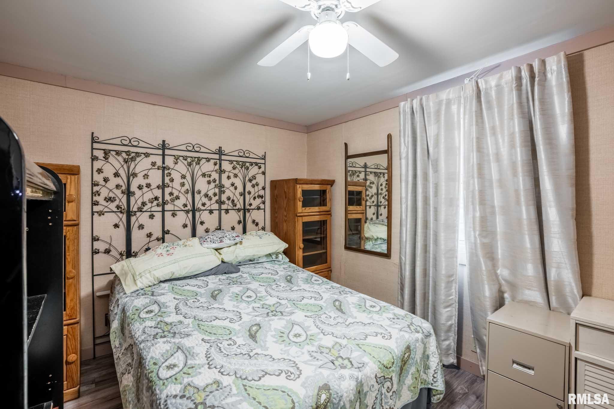 308 West Flora Street Valier, IL 62891 - Photo 13 of 25