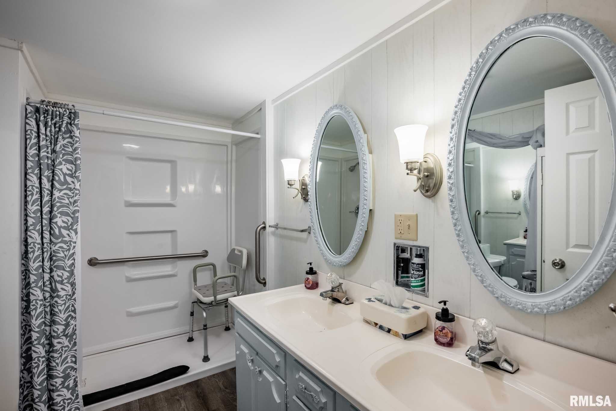 308 West Flora Street Valier, IL 62891 - Photo 15 of 25