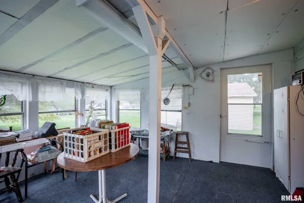 $120,000 | 308 West Flora Street, Valier, IL 62891