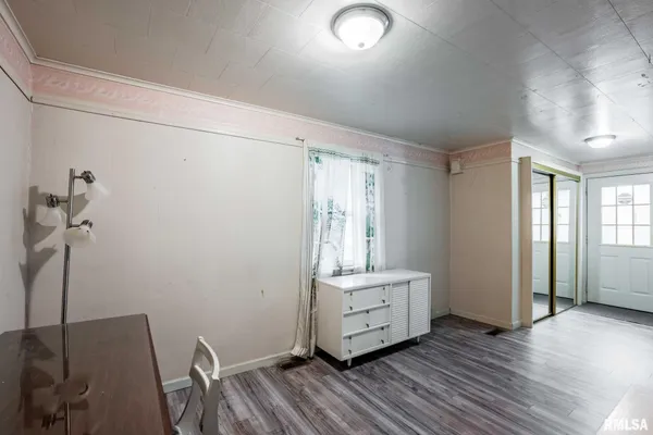 $120,000 | 308 West Flora Street, Valier, IL 62891