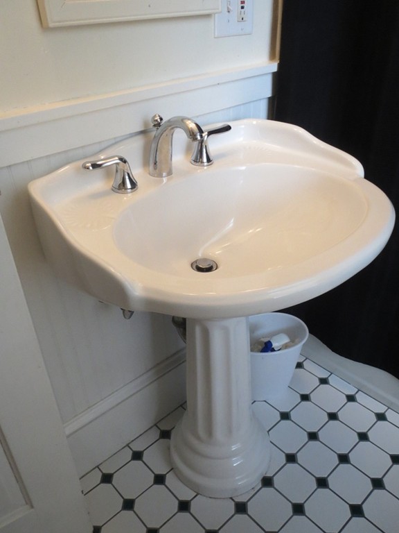 34 Maple Street Middleton, MA 01949 - Photo 16 of 29 Gallery Image 16