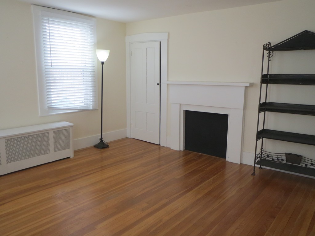 34 Maple Street Middleton, MA 01949 - Photo 10 of 29 Gallery Image 10