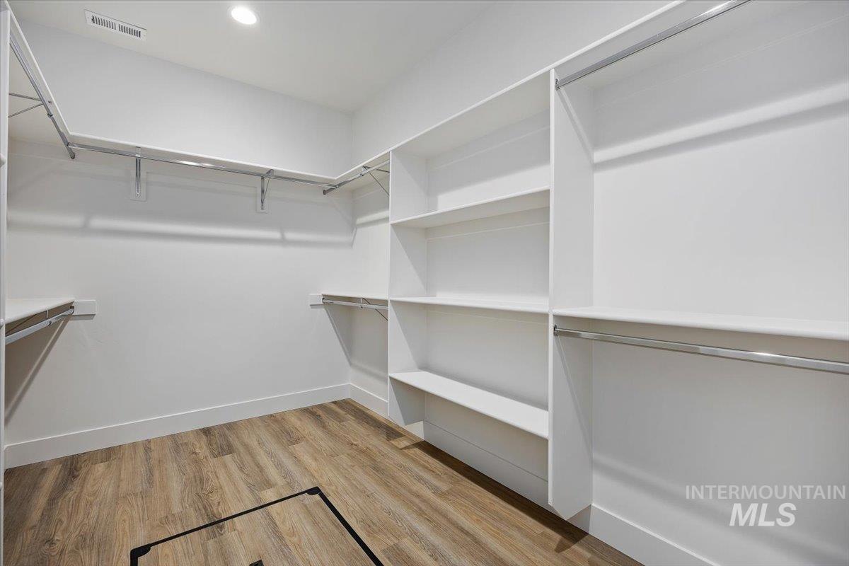 178 Maxine Lane, Unit HOMESITE 204 Kimberly, ID 83341 - Photo 16 of 24 Walk in closet featuring light wood-style floors