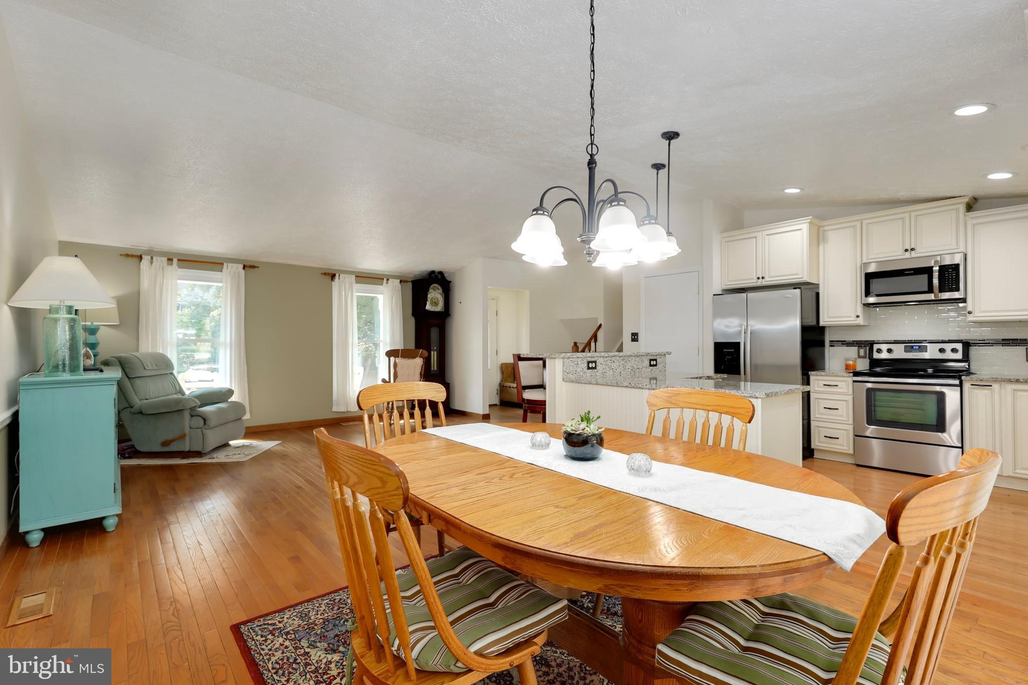 8062 Winding Way Court Springfield, VA 22153 - Photo 17 of 35 Gallery Image 17