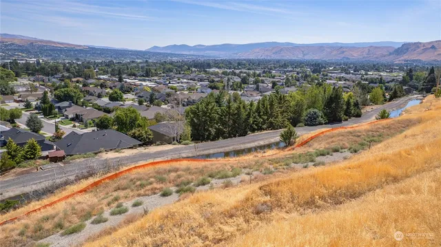 $129,900 | 1865 Broadway Place, Wenatchee, WA 98801