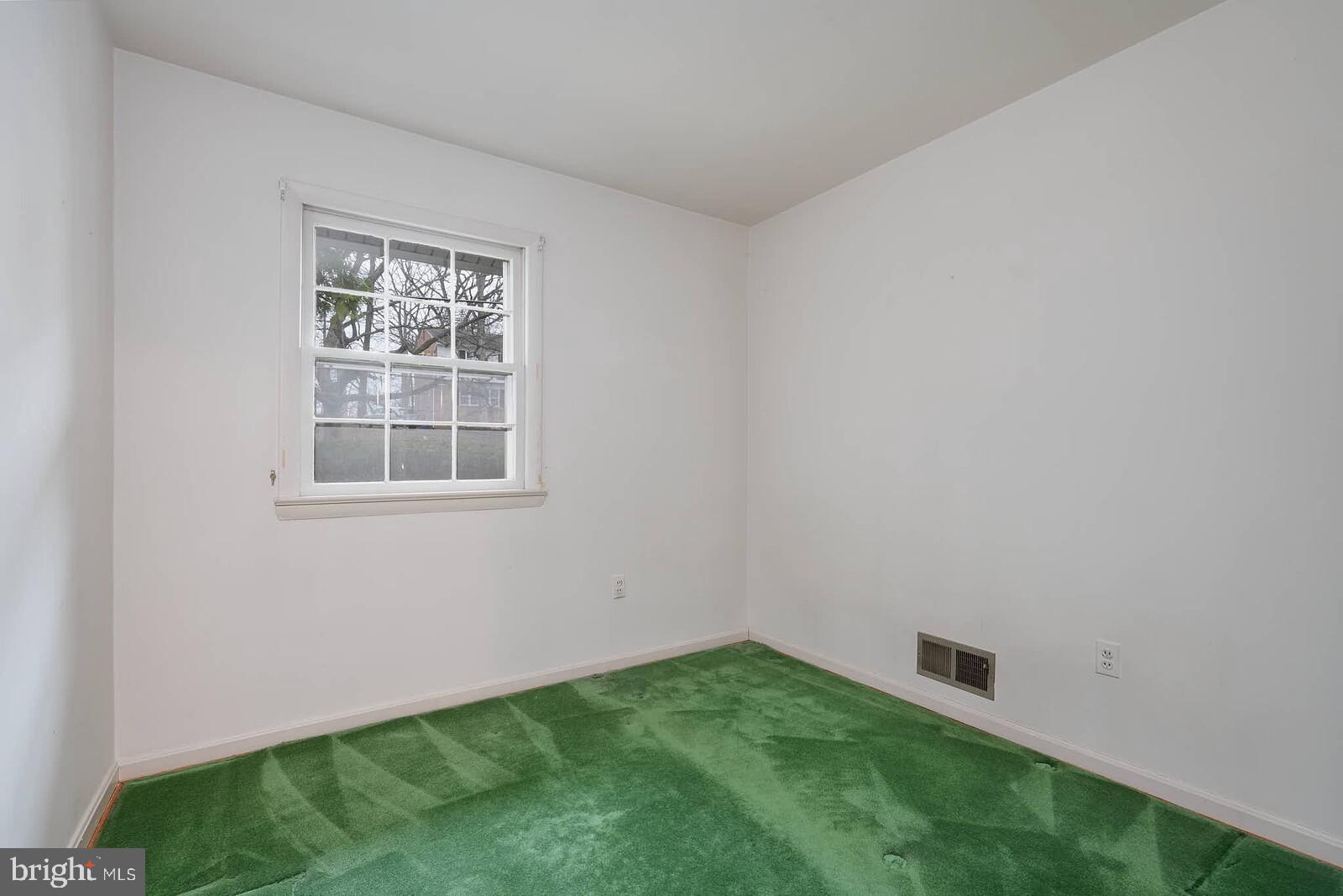 9403 Avenel Road Silver Spring, MD 20903 - Photo 18 of 39