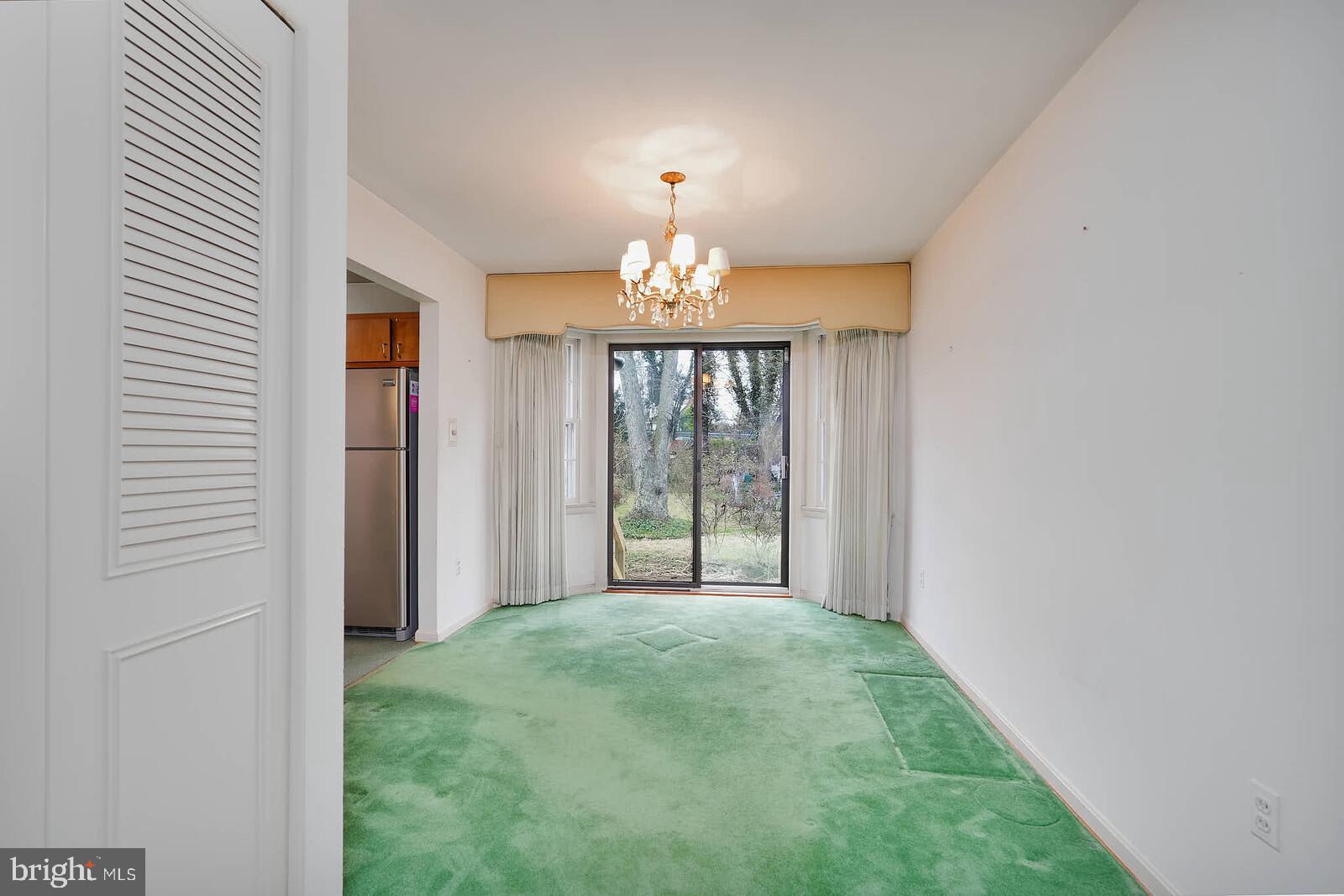 9403 Avenel Road Silver Spring, MD 20903 - Photo 5 of 39