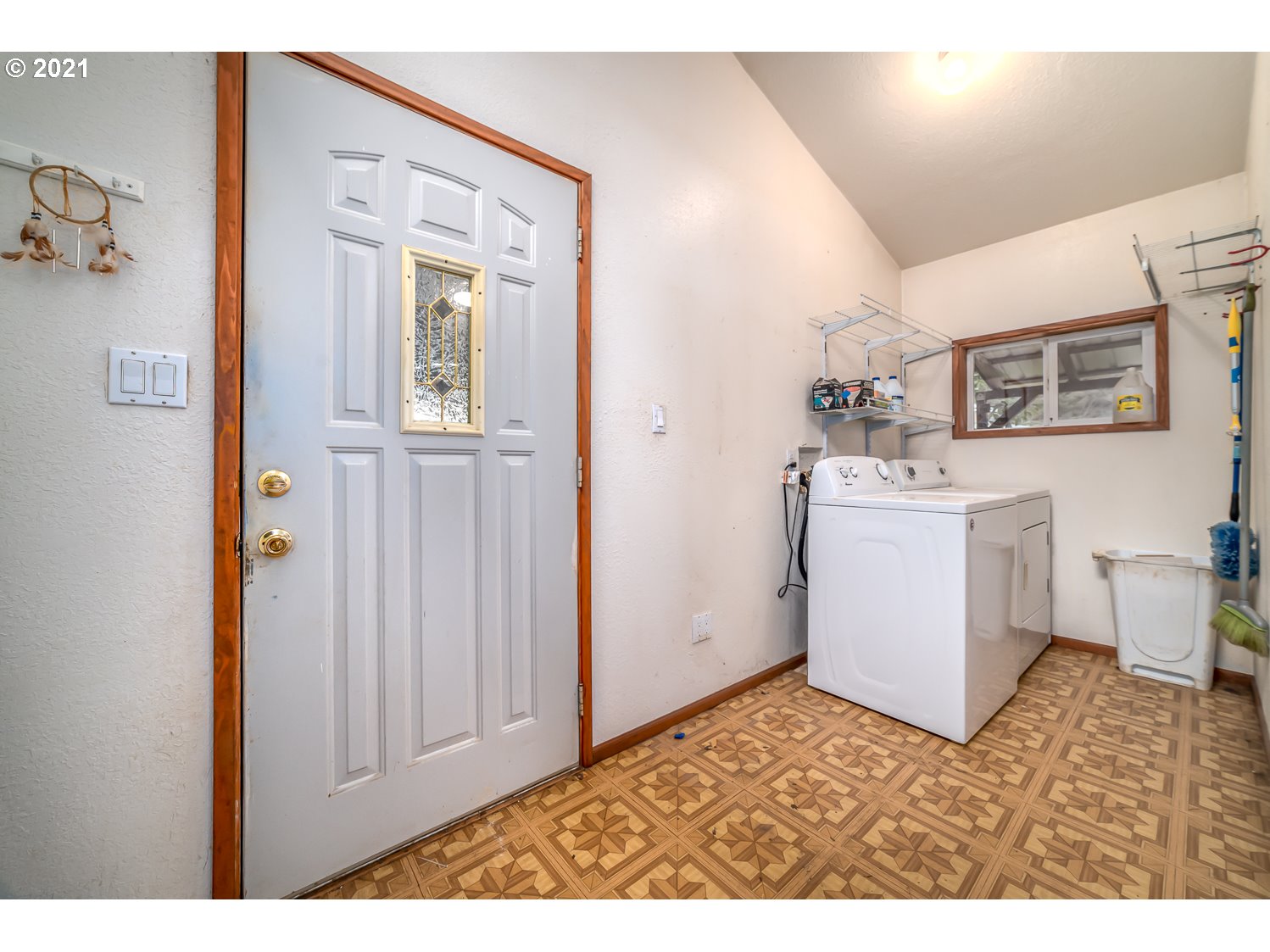 178 Phillips Ranch Road Yoncalla, OR 97499 - Photo 25 of 32 Gallery Image 25